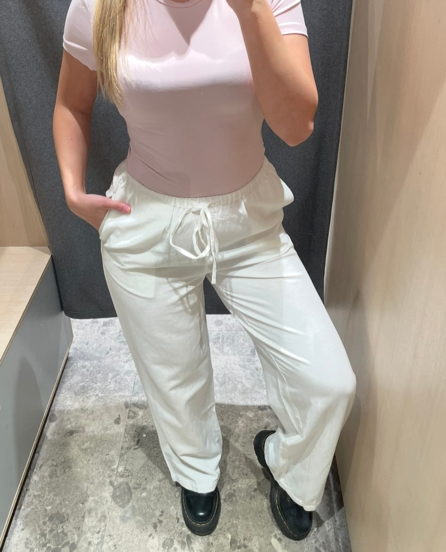 VIPRISILLA Trousers - Snow White